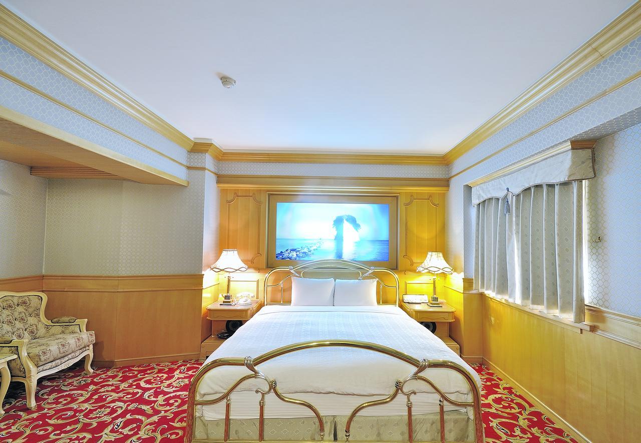 KaRo Hotel Kaohsiung Exterior foto