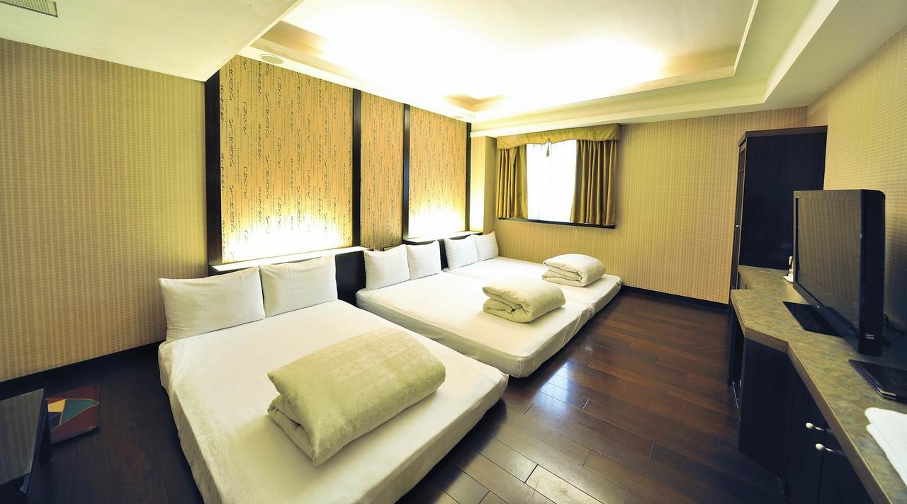 KaRo Hotel Kaohsiung Exterior foto